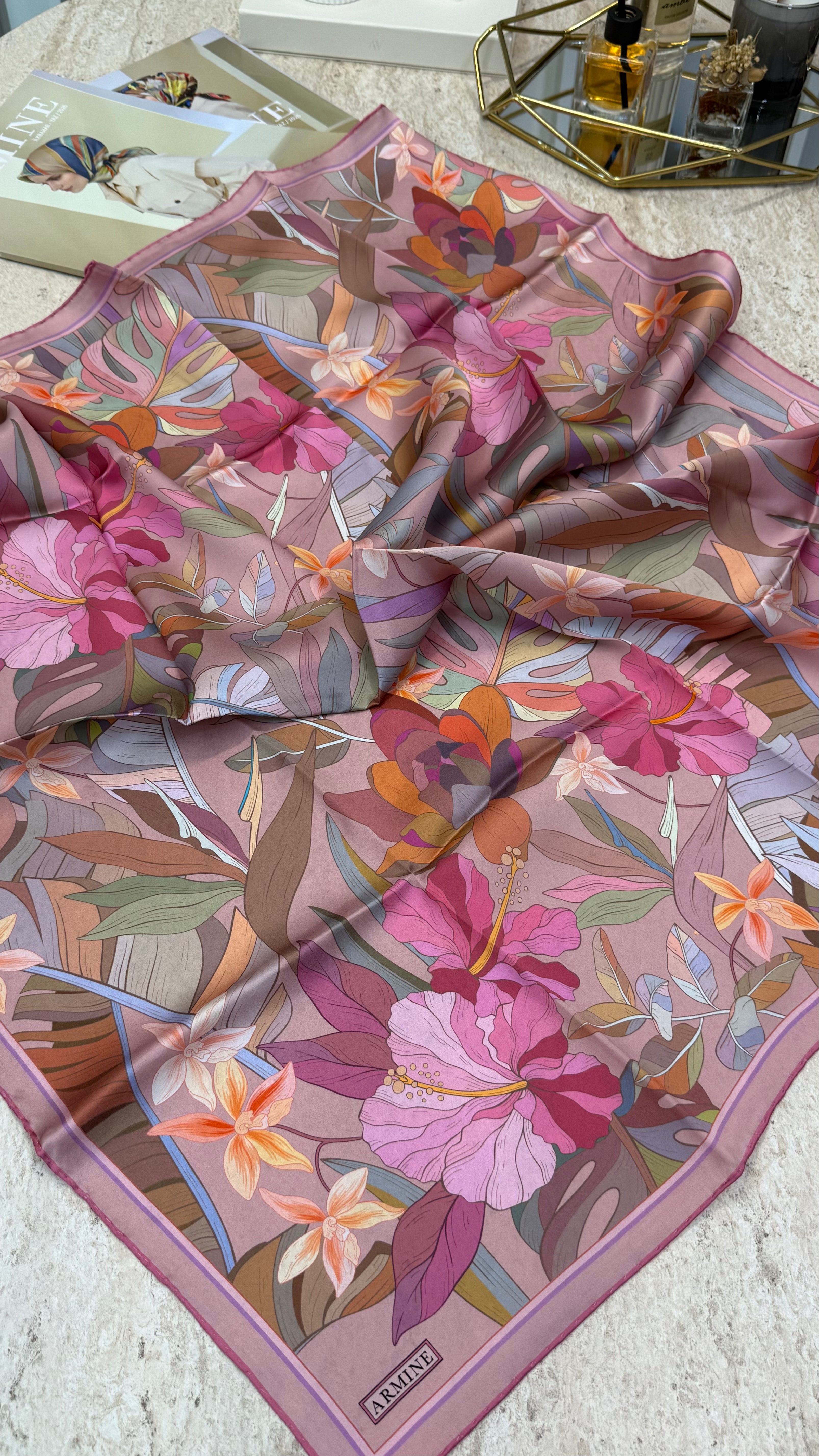 Armine Saf İpek Twill Eşarp 9500D