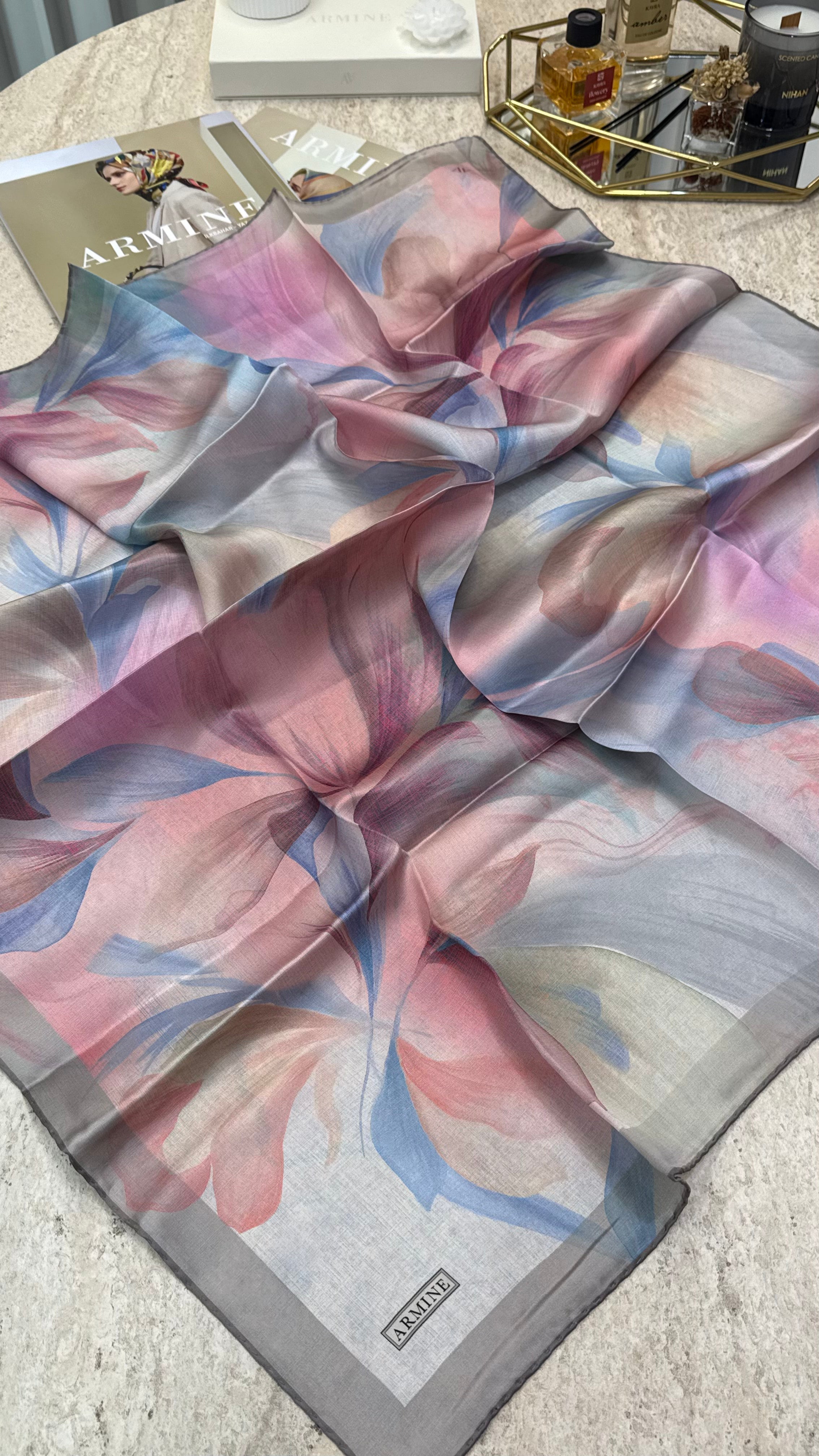 Armine Saf İpek Twill Eşarp 9519D