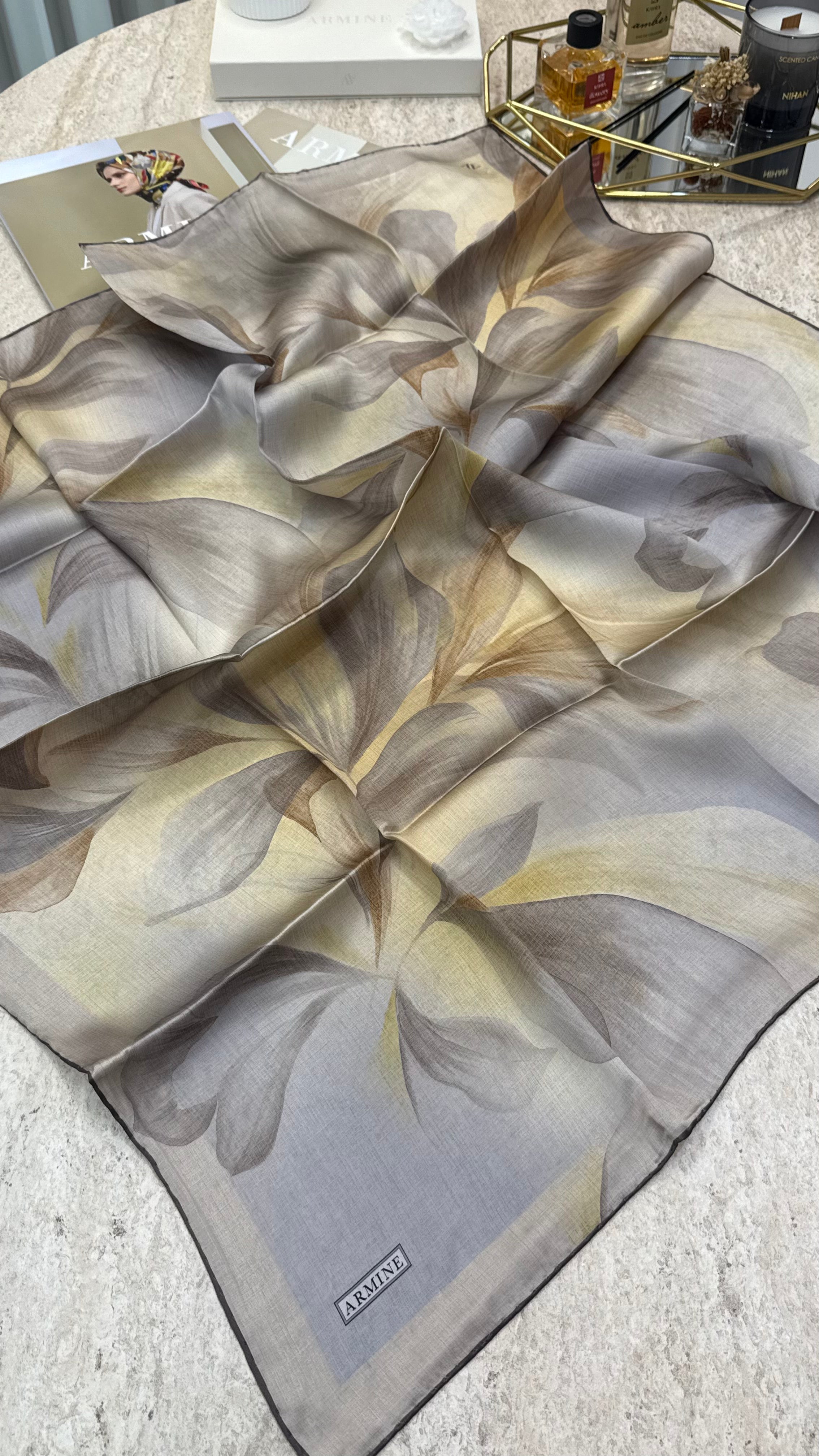 Armine Saf İpek Twill Eşarp 9519D