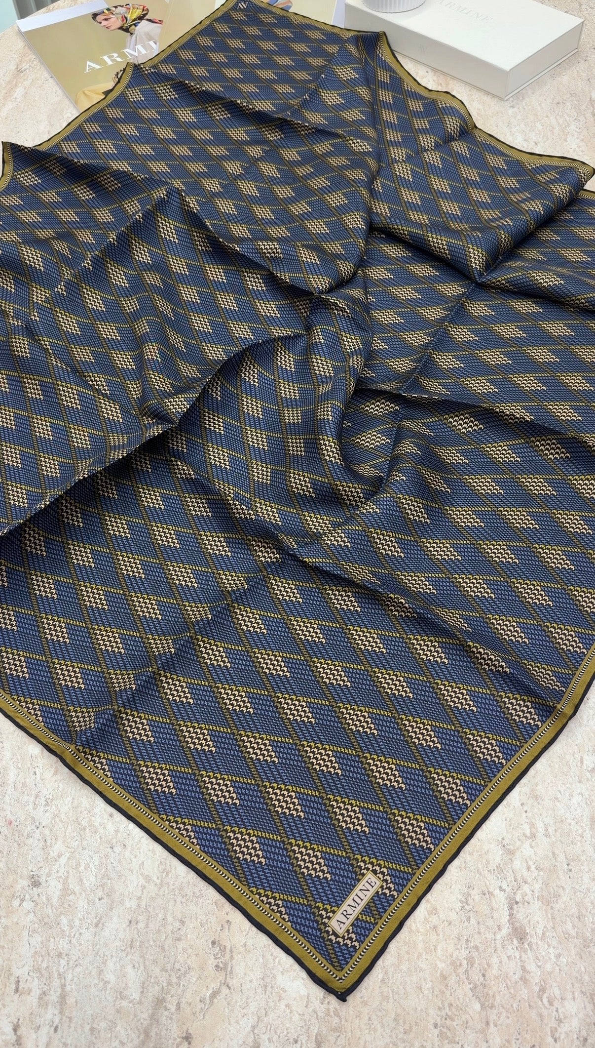 ARMİNE Saf İpek Twill Eşarp 9626D