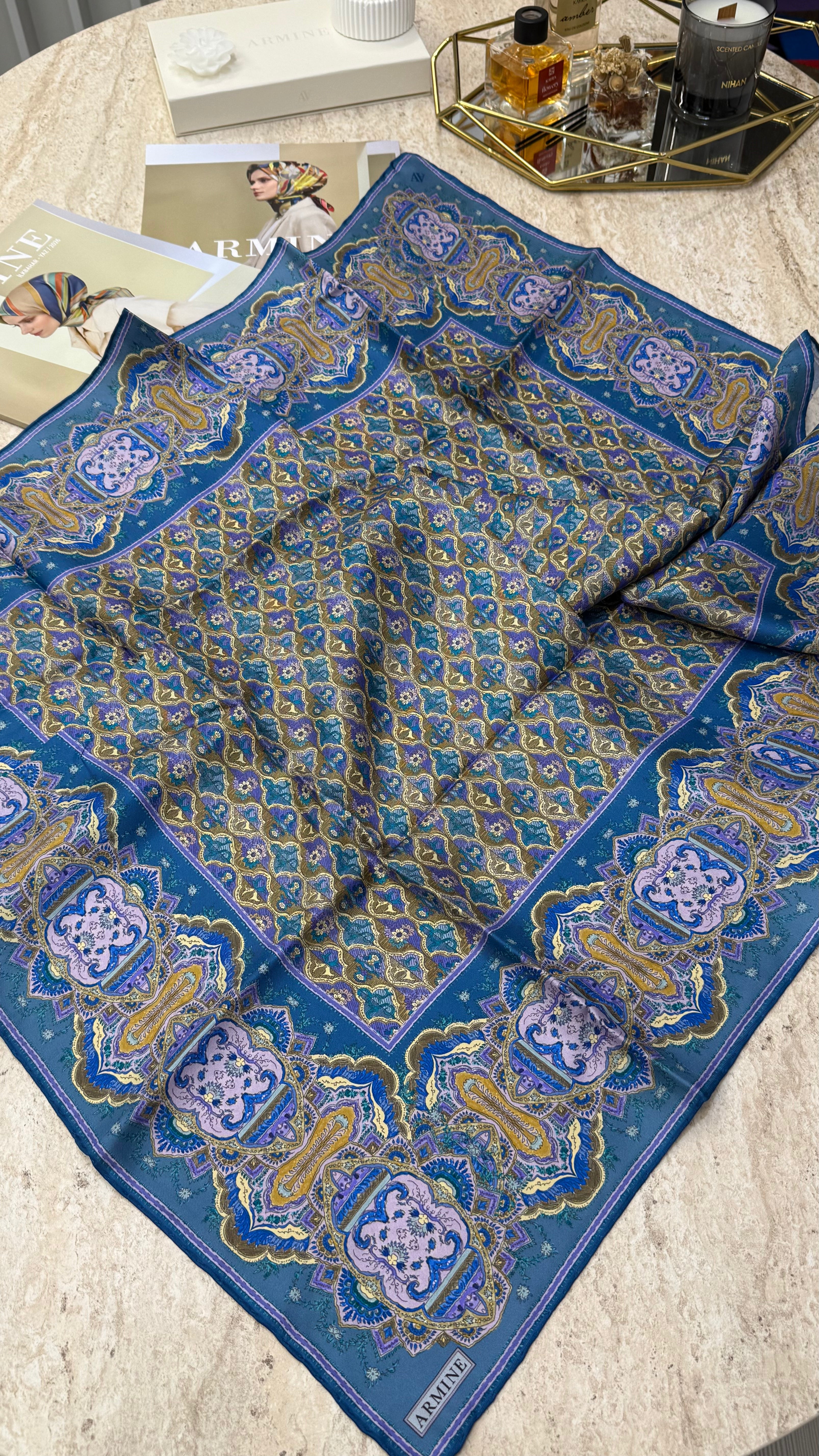 Armine Saf İpek Twill Eşarp 9518D