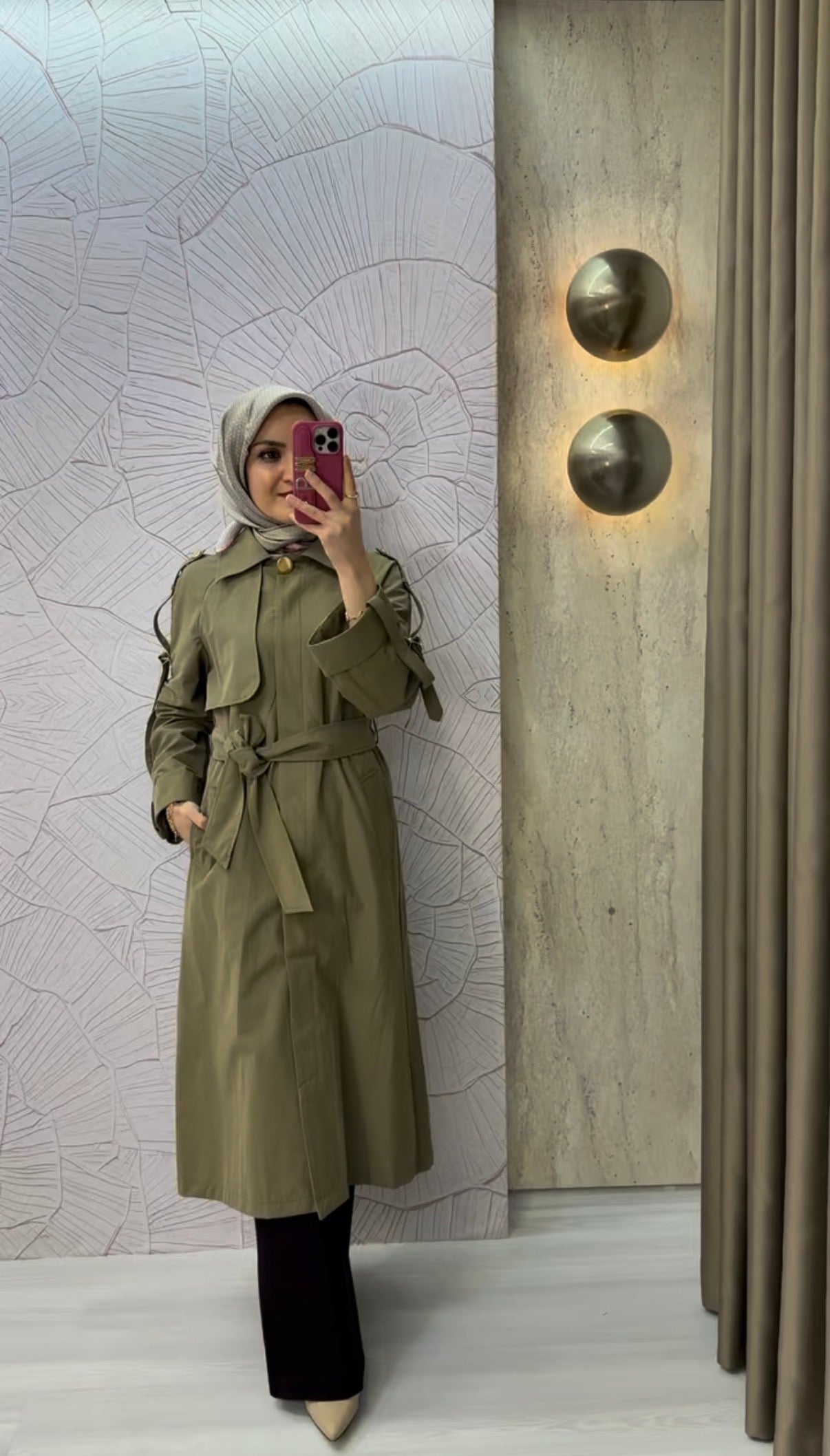ARMİNE TREND Gizli Düğmeli Belden Kuşaklı Kolu Toka Detaylı Trençkot / 26YT701