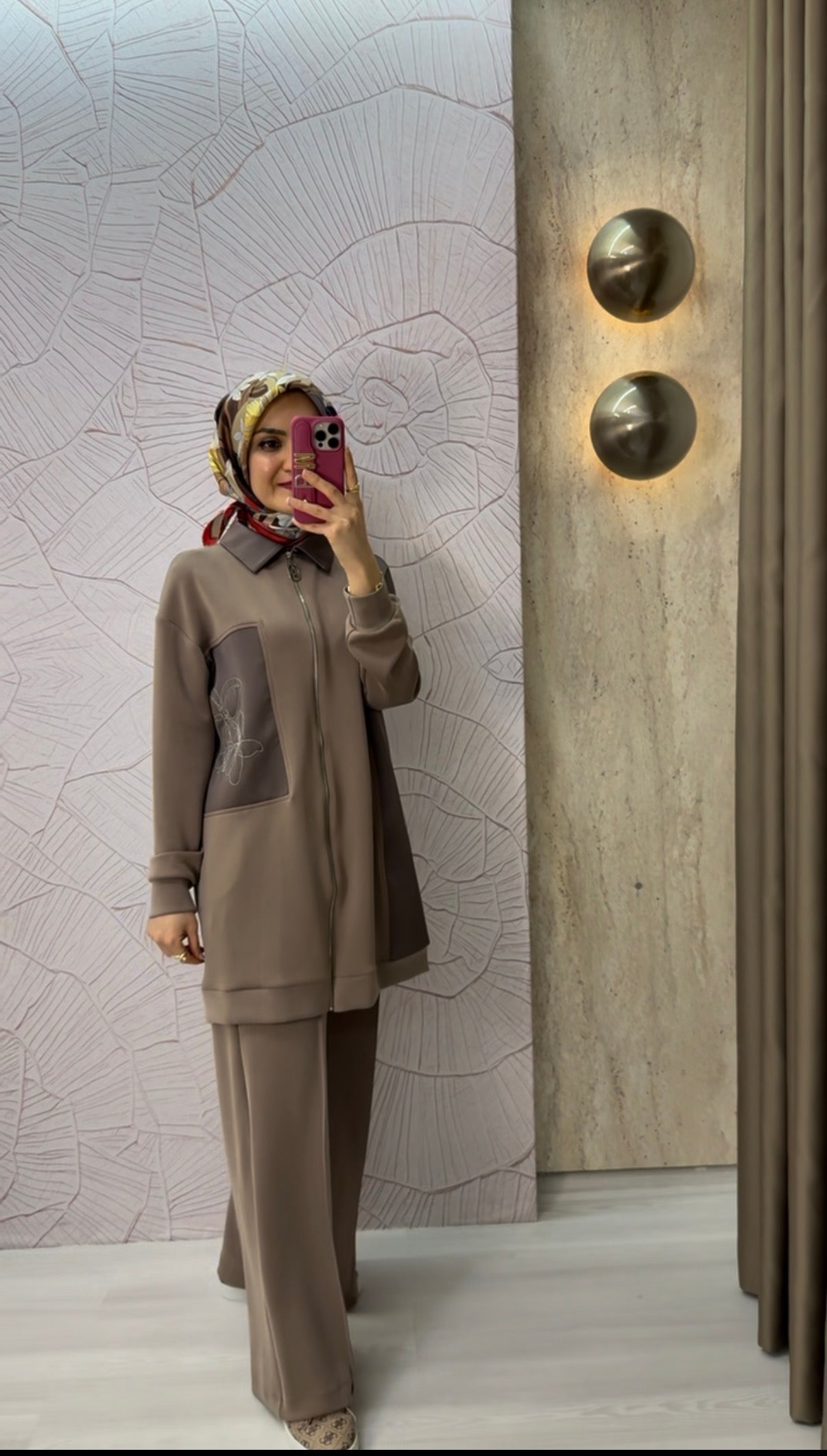 ARMİNE TREND Armine Trend Zincir Çiçek Desenli Boydan Fermuarlı Pantolonlu İkili Takım /26YT601