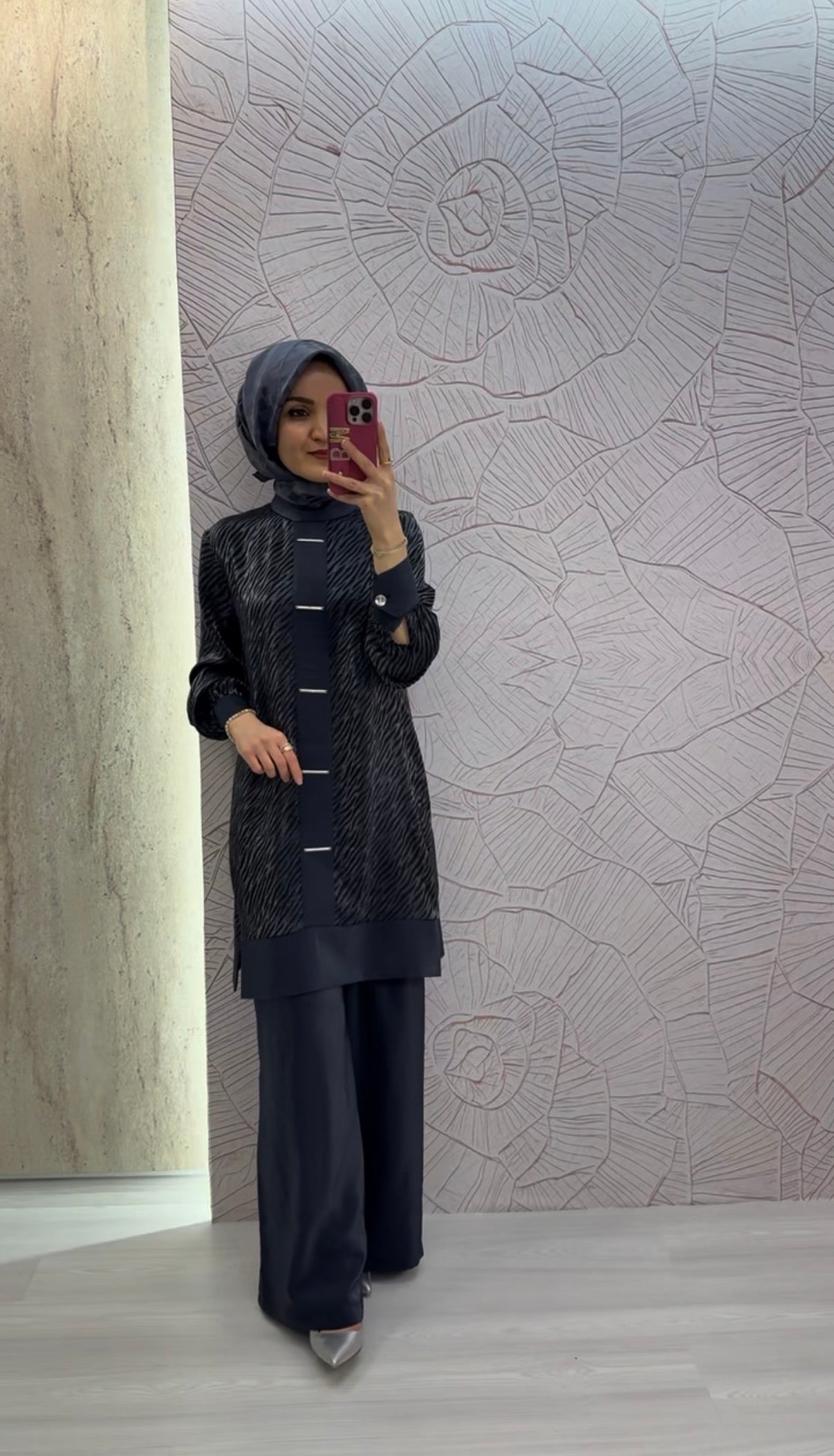 Armine Trend Çubuk Düğme Detaylı Jakarlı Saten Pantolonlu İkili Takım / 26YT608