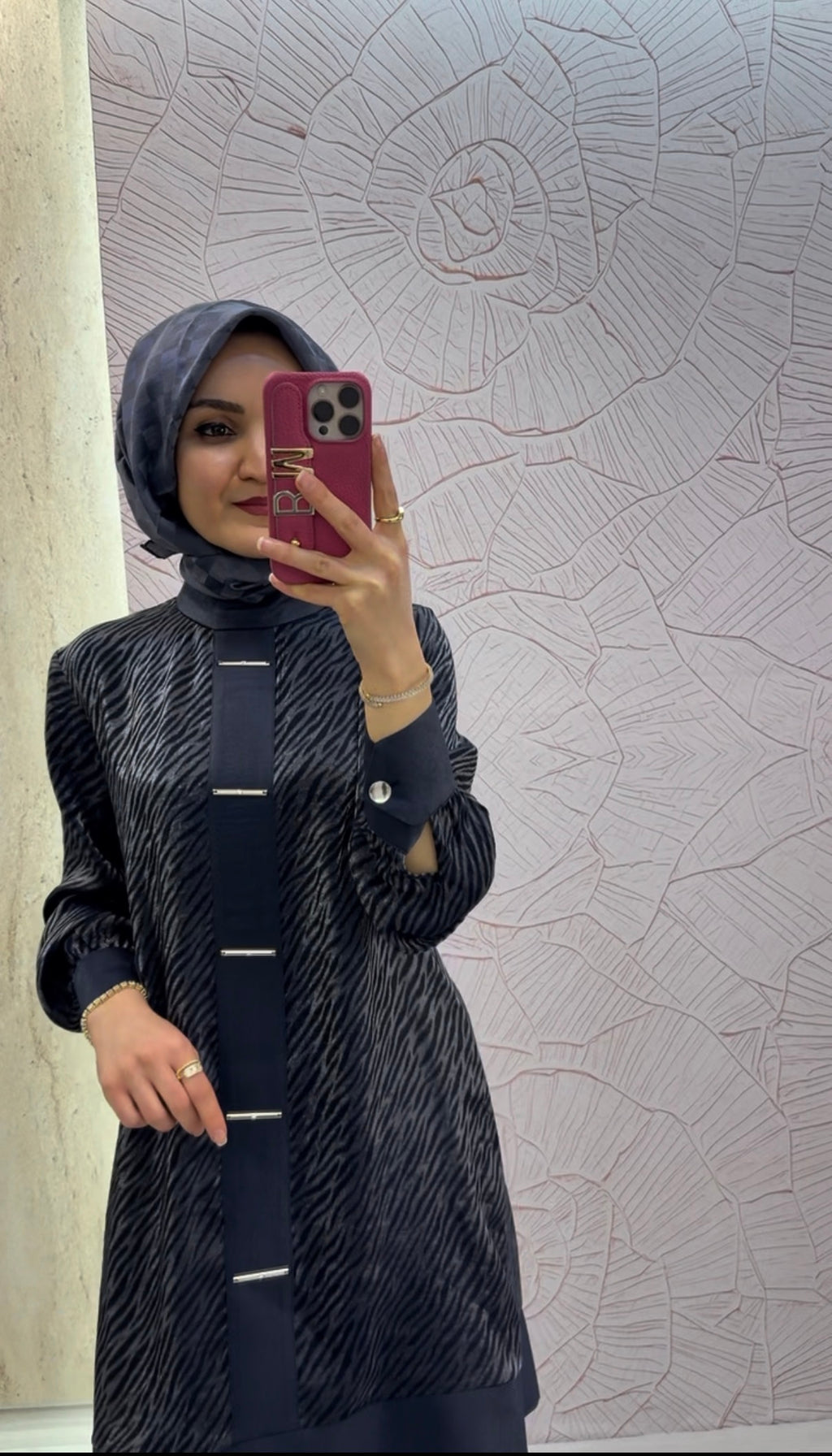 Armine Trend Çubuk Düğme Detaylı Jakarlı Saten Pantolonlu İkili Takım / 26YT608