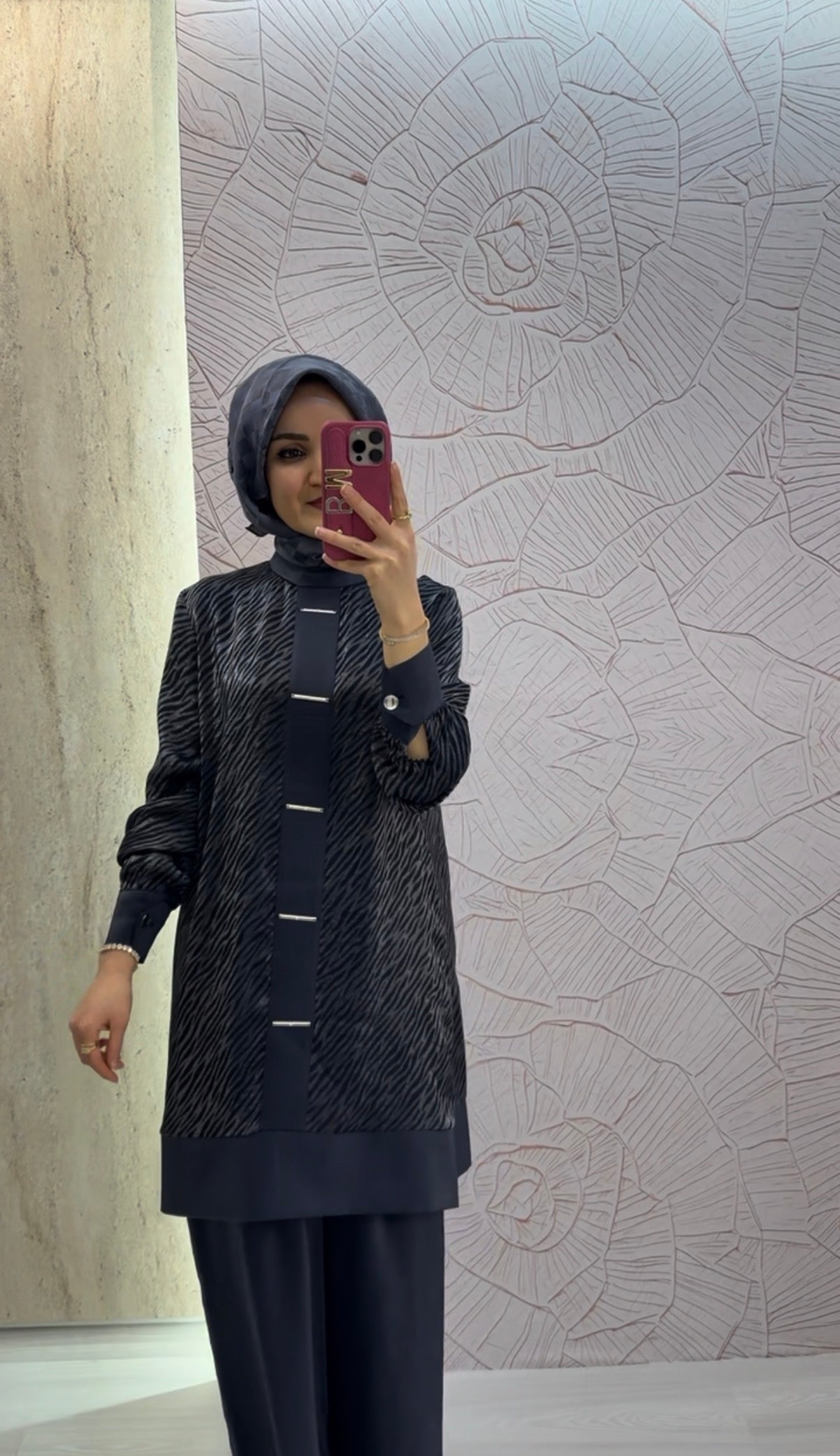 Armine Trend Çubuk Düğme Detaylı Jakarlı Saten Pantolonlu İkili Takım / 26YT608
