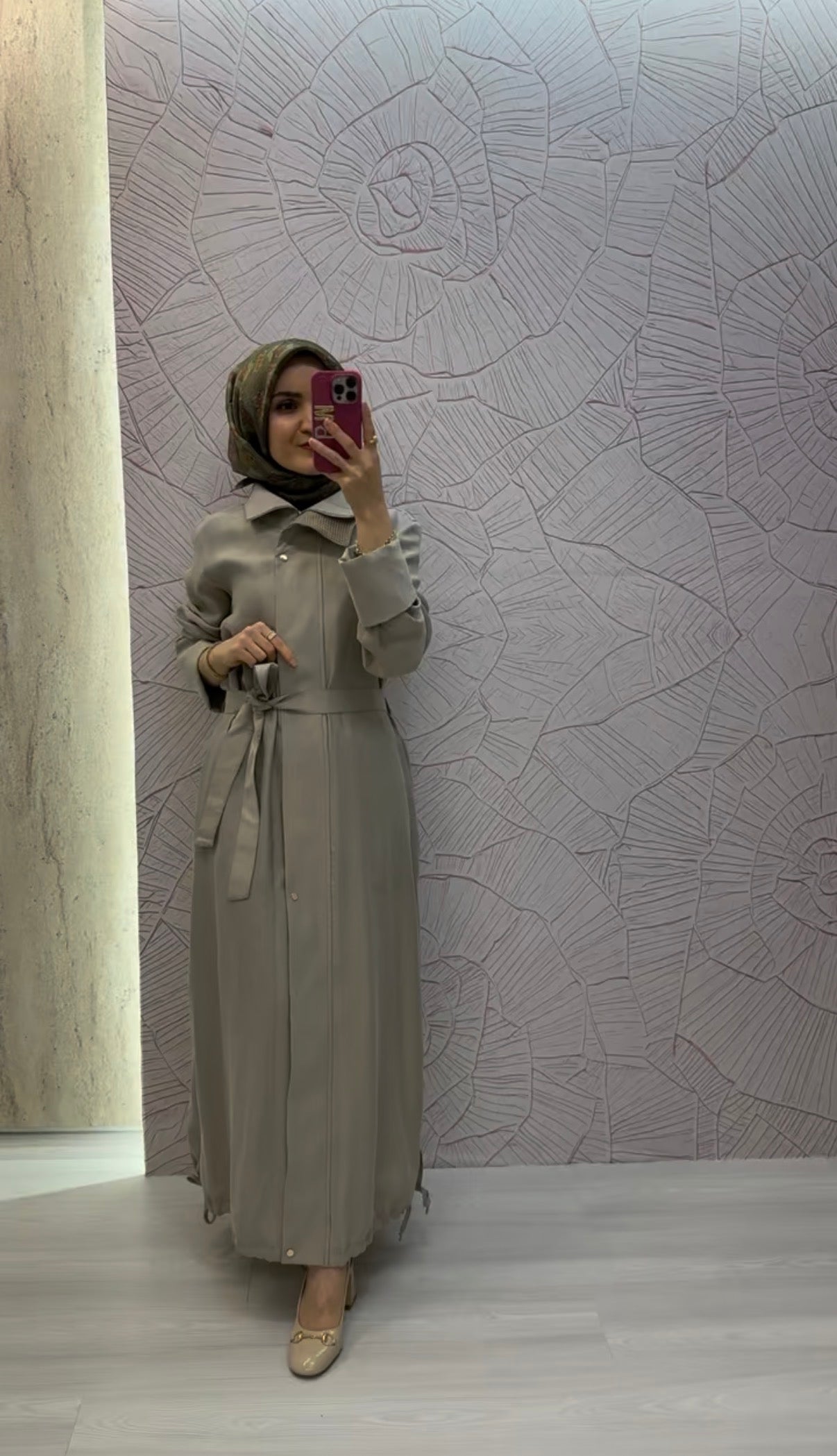 ARMİNE TREND Yakası File Detaylı Belden Kuşaklı Yandan Fermuarlı Kap / 26YT702