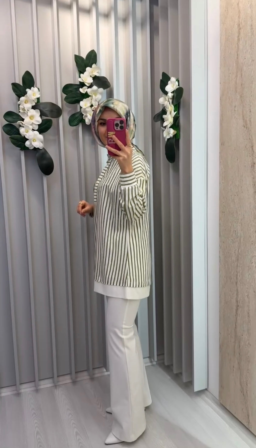 KAYRA Parlak Düğmeli Dik Yaka Pamuklu Bluz / B26-70029