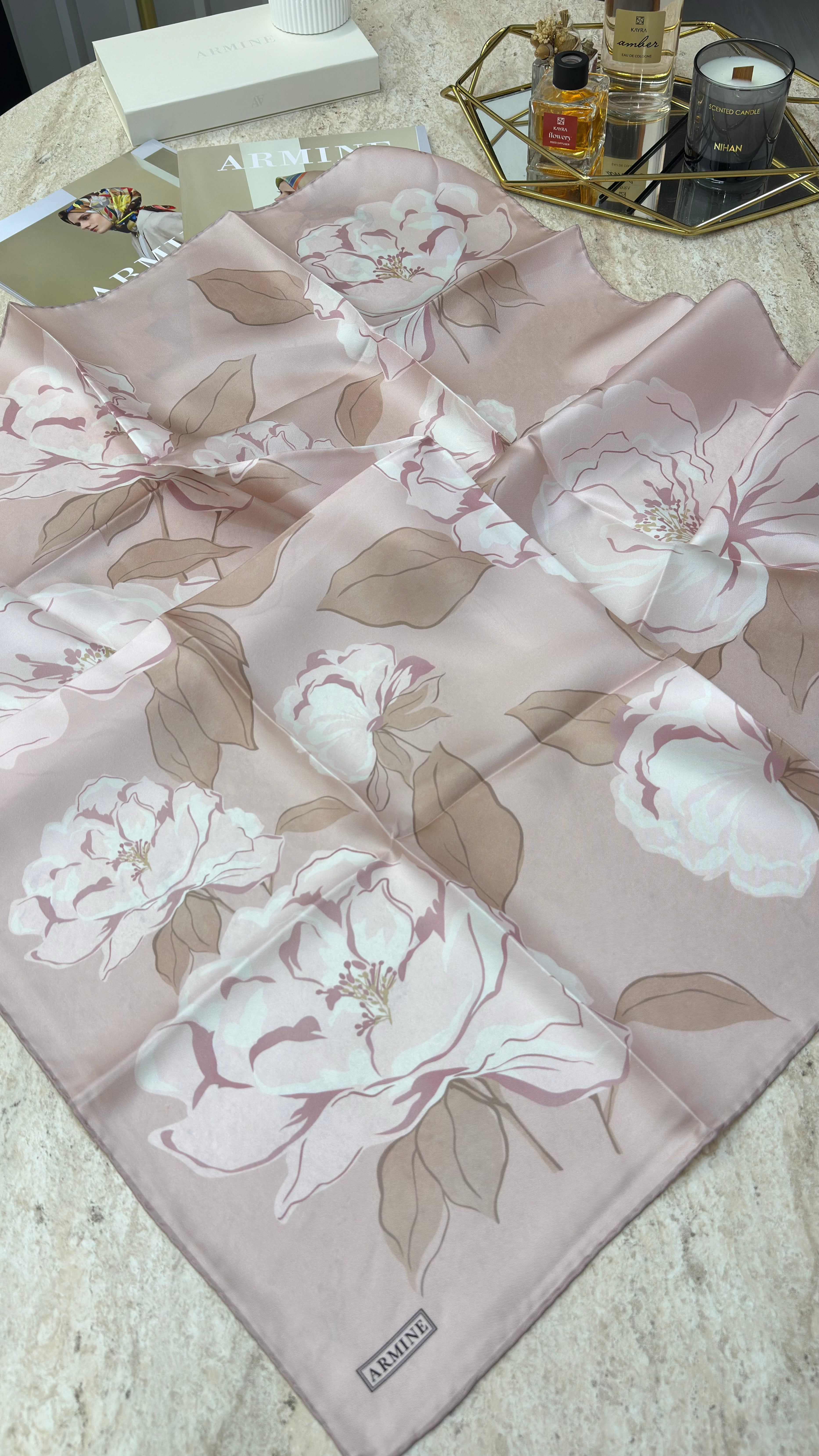 Armine Saf İpek Twill Eşarp 9509D