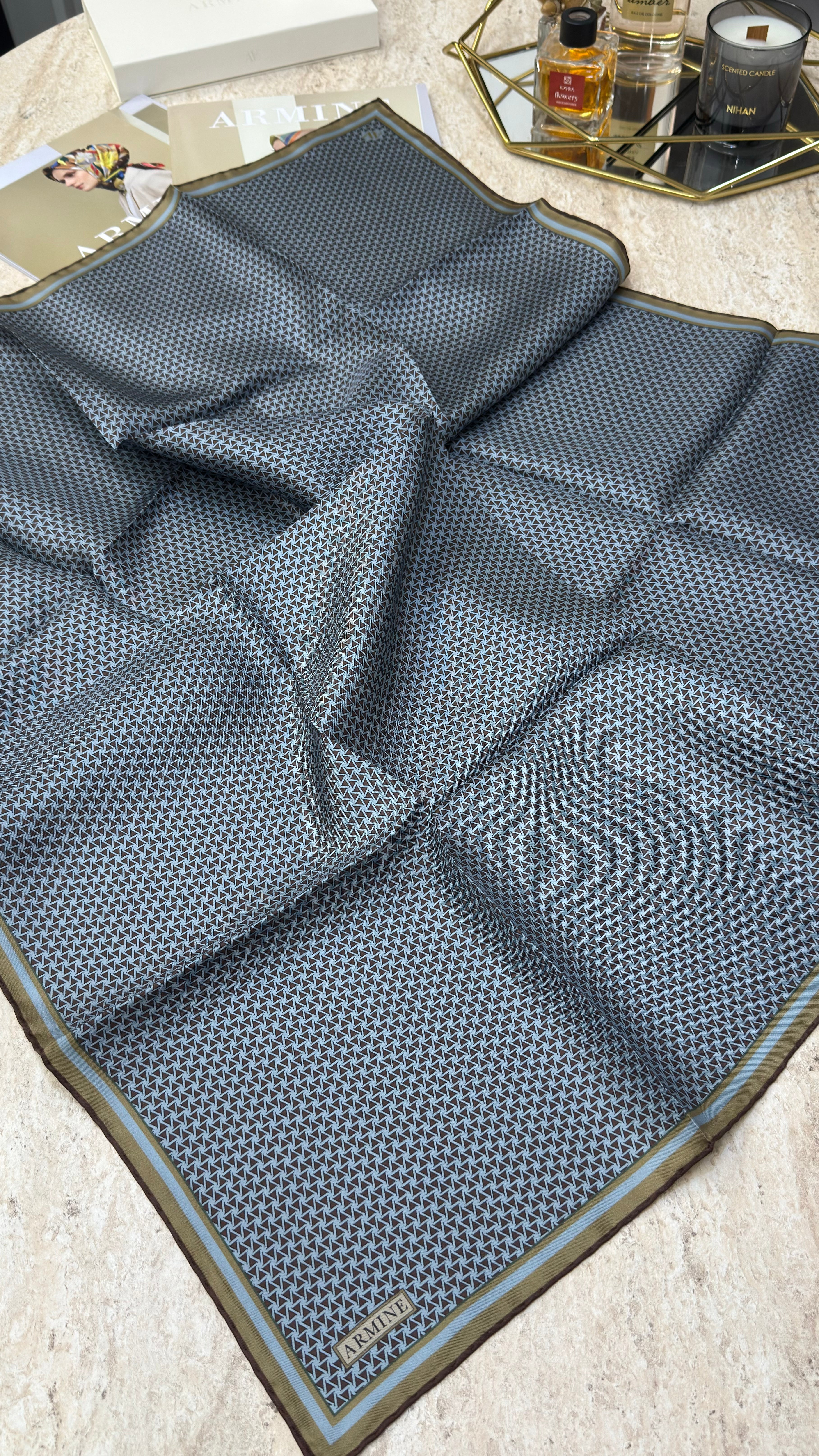 Armine Saf İpek Twill Eşarp 9528D